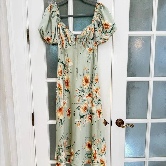 Floral Puff Sleeve Dress - Picture 1 of 5